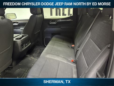 Used 2025 Chevrolet Silverado 1500 LT w/ Convenience Package II AWD/4WD image 8
