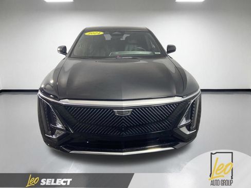Used 2024 Cadillac Lyriq Luxury AWD/4WD image 10