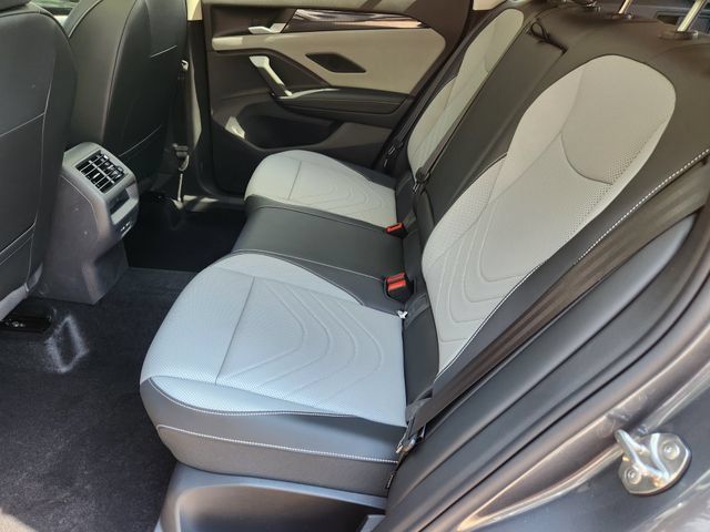 New 2026 Volkswagen Tiguan SE AWD/4WD image 28