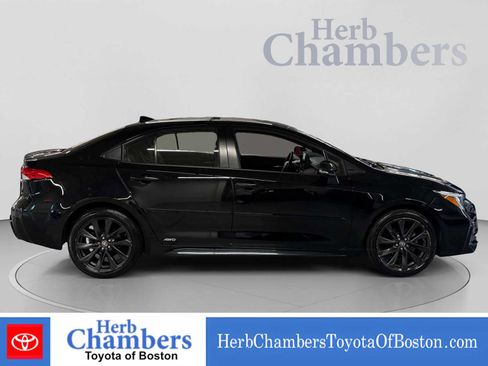 Used 2023 Toyota Corolla SE AWD/4WD image 12