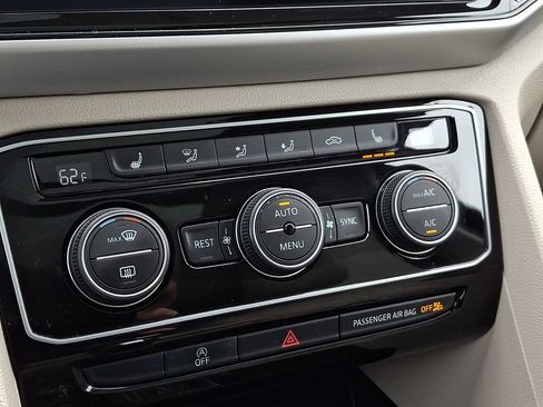 Certified 2022 Volkswagen Atlas SEL image 16