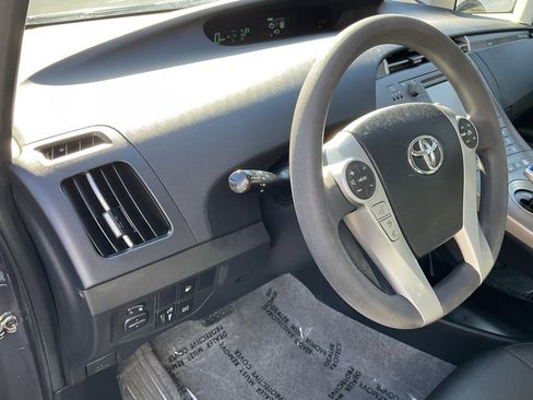 Used 2014 Toyota Prius Prime Base image 18