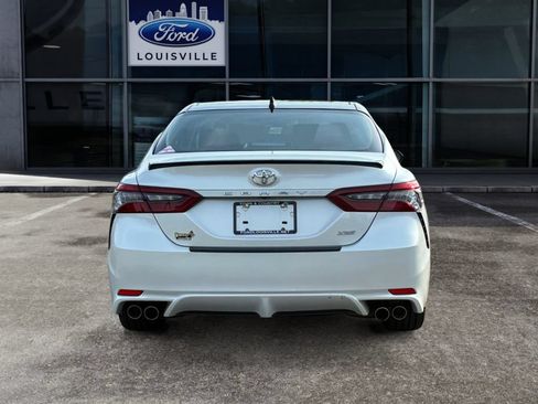 Used 2021 Toyota Camry XSE FWD image 4