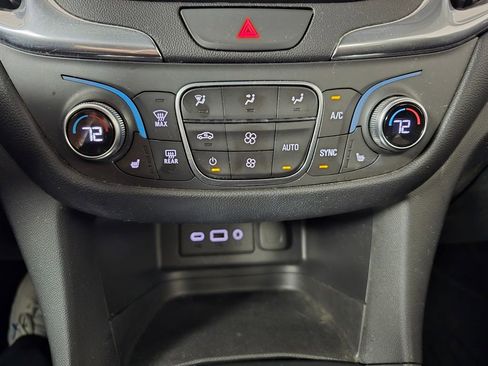 Used 2019 Chevrolet Equinox LT w/ Driver Convenience Package FWD image 25