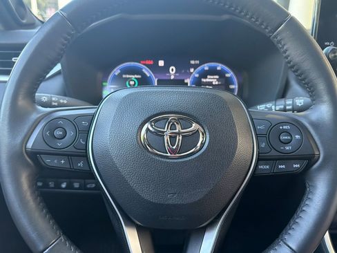 Used 2023 Toyota RAV4 XSE AWD/4WD image 28