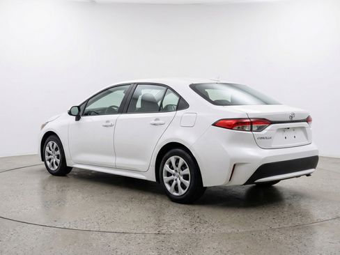 Used 2025 Toyota Corolla LE FWD image 6