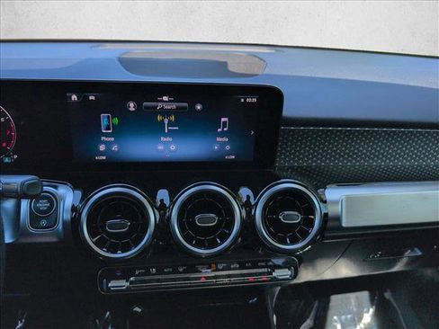 Certified 2026 Mercedes-Benz GLB 250 4MATIC image 15