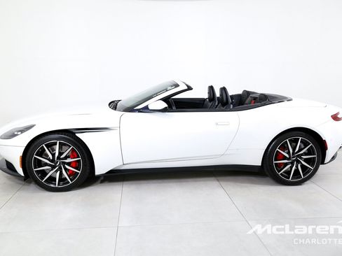 Used 2020 Aston Martin DB11 Volante RWD image 6