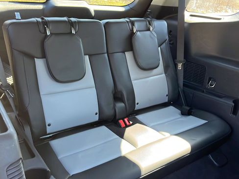 Used 2023 Ford Explorer XLT w/ Equipment Group 202A image 23