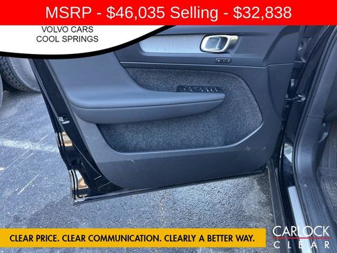 Used 2025 Volvo XC40 B5 Core w/ Protection Package Premier image 24