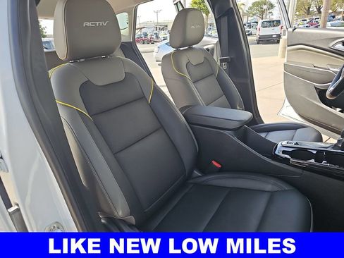 Used 2025 Chevrolet Trax ACTIV w/ Driver Confidence Package image 10