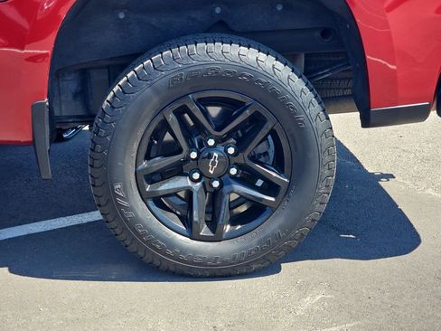 Used 2020 Chevrolet Silverado 1500 LT Trail Boss AWD/4WD image 40