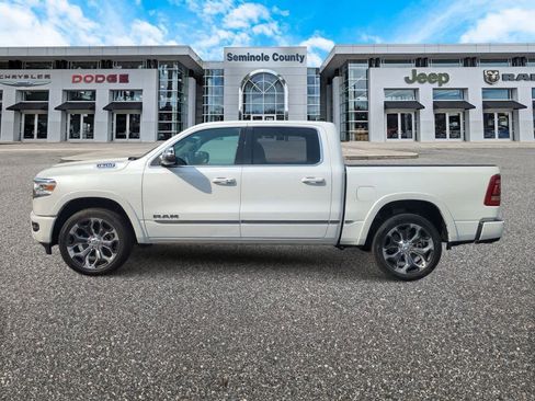 Used 2024 RAM 1500 Limited w/ Body Color Bumper Group AWD/4WD image 5