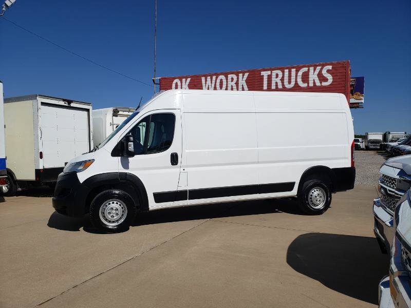 Used 2023 RAM ProMaster 2500 w/ Premium Convenience Group (B) FWD image 2