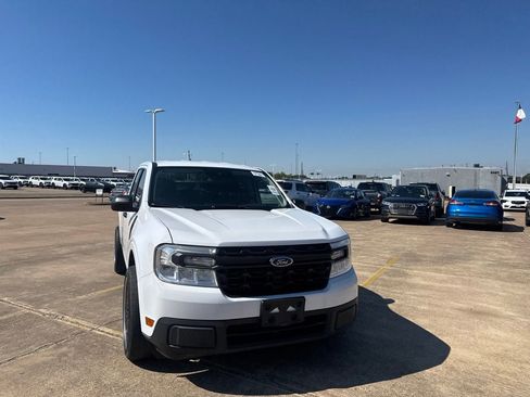 Used 2022 Ford Maverick XL FWD image 3