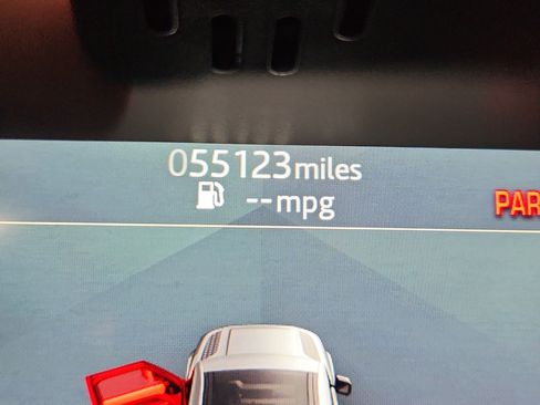 Used 2021 Land Rover Defender 110 SE image 19