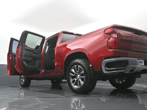 Used 2023 Chevrolet Silverado 1500 LT AWD/4WD image 49