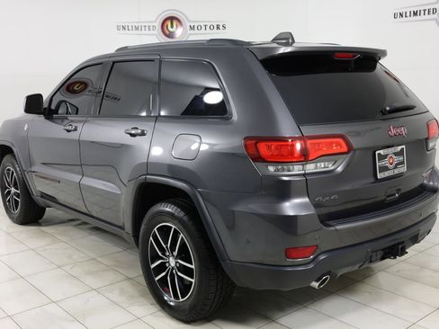 Used 2017 Jeep Grand Cherokee Trailhawk w/ Trailhawk Luxury Group image 4
