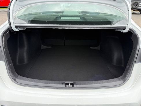 Used 2023 Toyota Corolla LE w/ Carpet Mat Package (TMS) FWD image 37