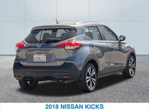 Used 2018 Nissan Kicks SV image 7