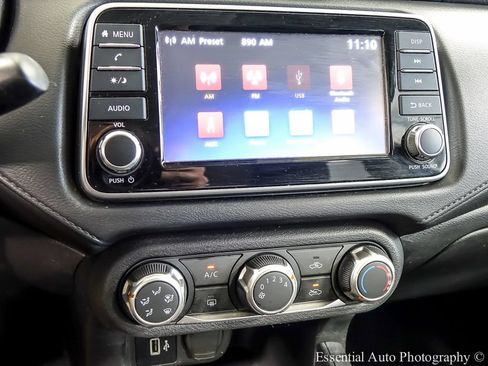 Used 2025 Nissan Versa S w/ Trunk Package FWD image 14
