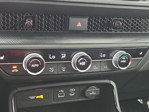 Used 2025 Honda CR-V EX image 23