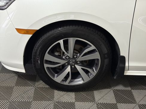 Used 2022 Honda Odyssey Touring image 12