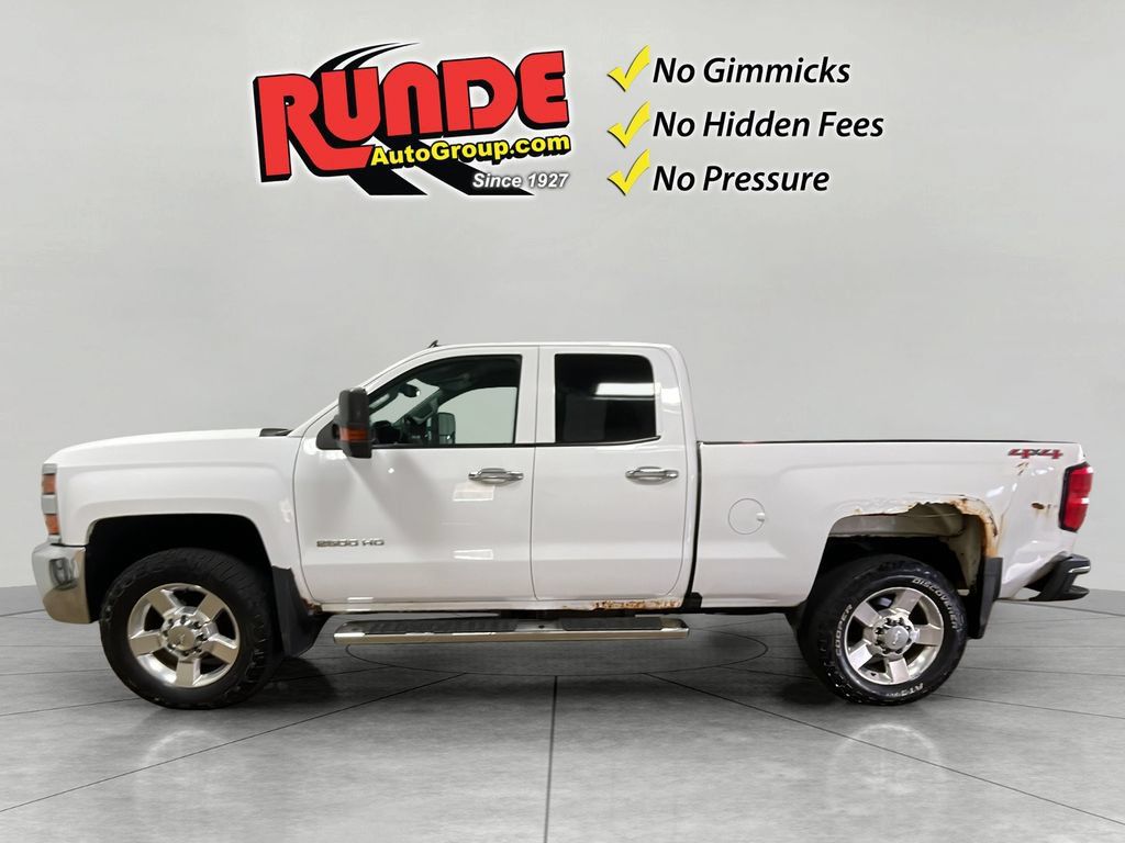 Used 2016 Chevrolet Silverado 2500 W/T AWD/4WD image 3
