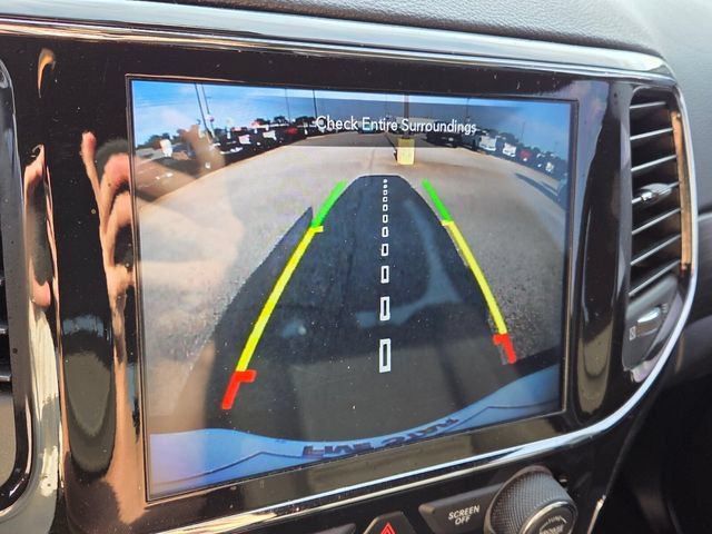 Used 2022 Jeep Grand Cherokee Laredo E w/ Security & Convenience Group RWD image 21