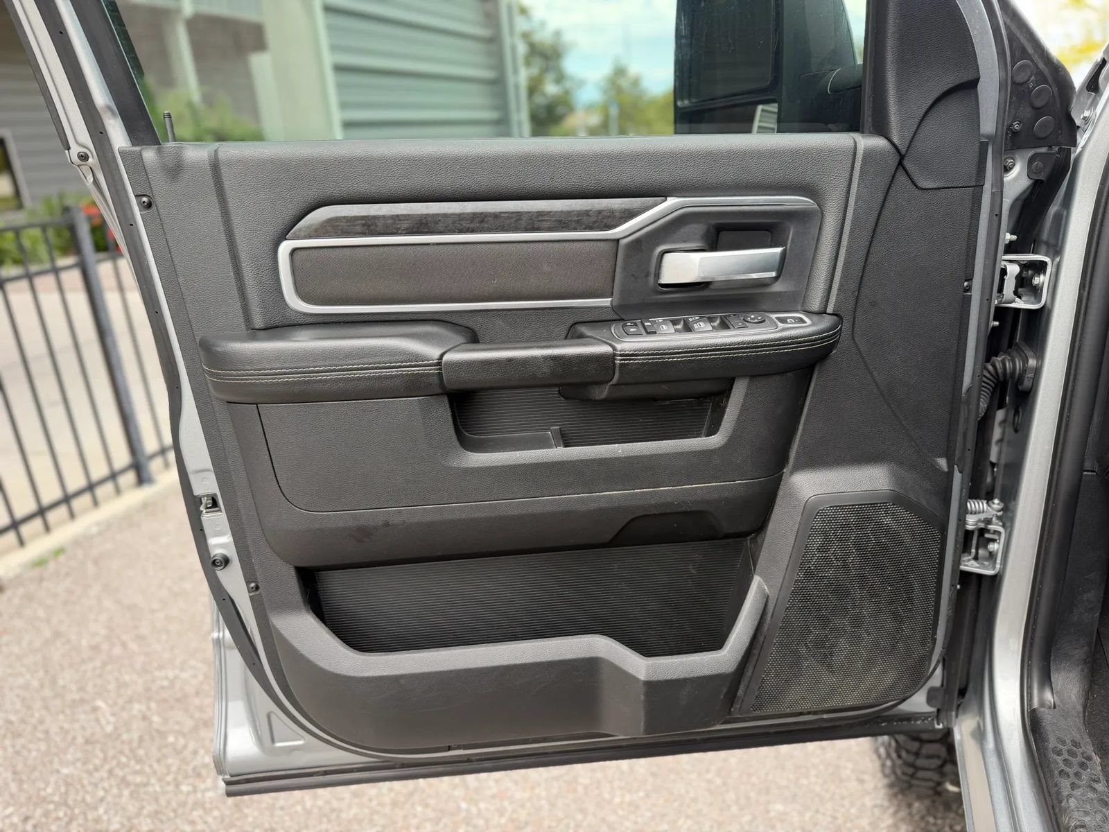 Used 2024 RAM 2500 Big Horn AWD/4WD image 22