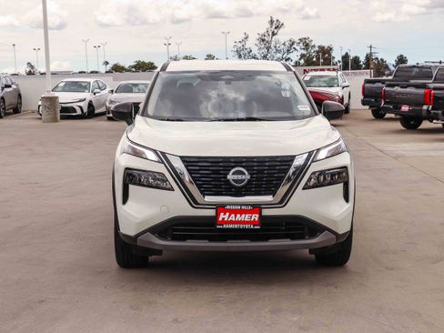 Used 2023 Nissan Rogue S AWD/4WD image 2