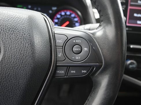 Used 2021 Toyota Camry XSE FWD image 7