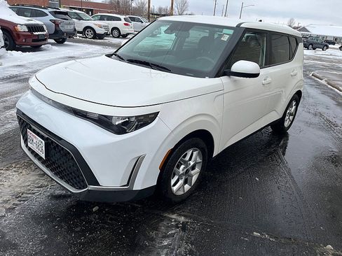 Used 2024 Kia Soul LX w/ Option Group 015 image 4