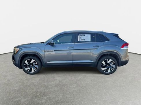 Used 2025 Volkswagen Atlas Cross Sport SE FWD image 8