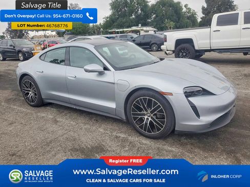 Used 2022 Porsche Taycan RWD image 5