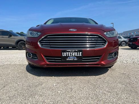 Used 2014 Ford Fusion SE w/ Equipment Group 202A FWD image 3