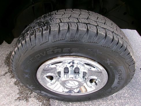 Used 2007 Chevrolet Silverado 2500 W/T w/ Skid Plate Package AWD/4WD image 15