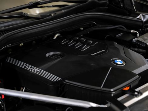 Used 2025 BMW X4 xDrive30i image 55