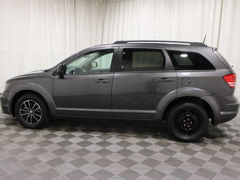 Used 2018 Dodge Journey SE w/ Blacktop Package FWD image 29