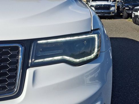 Certified 2021 Jeep Grand Cherokee Limited w/ Premium Lighting Group AWD/4WD image 34