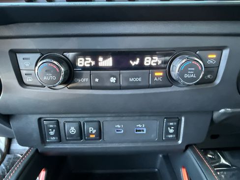 Used 2025 Nissan Frontier PRO-4X w/ Pro Premium Package image 14