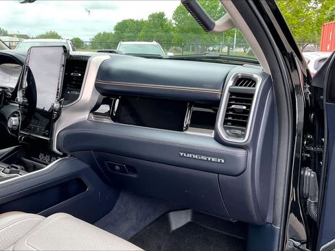 Used 2025 RAM 1500 Tungsten image 19