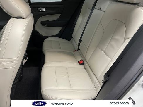 Used 2023 Volvo XC40 B5 Plus w/ Driver Assist Package AWD/4WD image 22