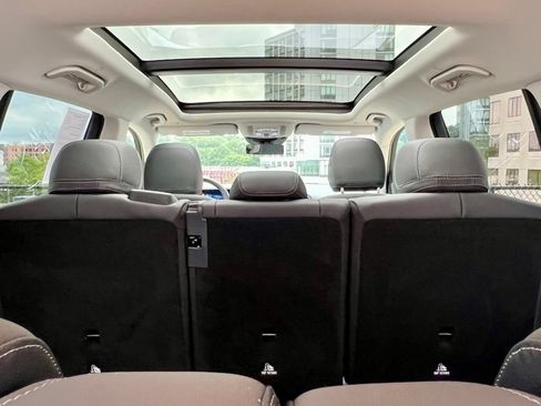 Certified 2026 Mercedes-Benz GLS 450 4MATIC image 46