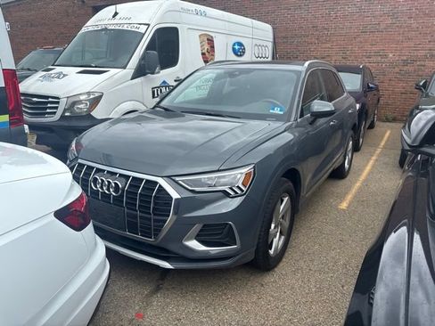 Used 2020 Audi Q3 2.0T Premium Plus w/ Premium Plus Package AWD/4WD image 1
