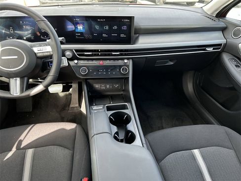 New 2026 Hyundai Sonata SEL image 4