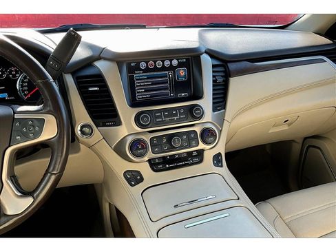 Used 2019 GMC Yukon XL Denali w/ Denali Ultimate Package image 7