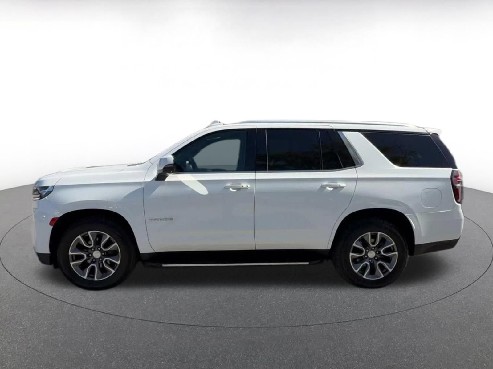 Used 2023 Chevrolet Tahoe LT w/ Luxury Package AWD/4WD image 8