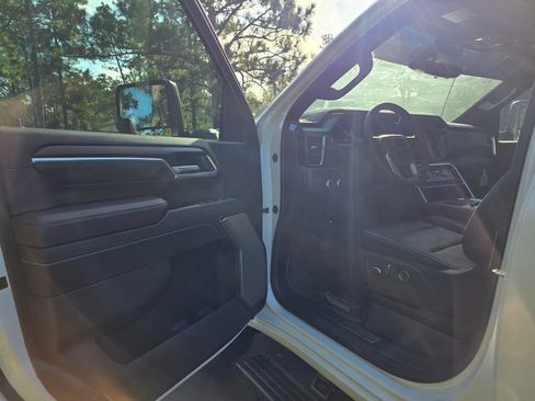 New 2026 GMC Sierra 2500 Denali w/ Denali Reserve Package AWD/4WD image 13