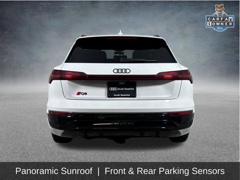 Used 2024 Audi Q8 e-tron Premium Plus AWD/4WD image 7